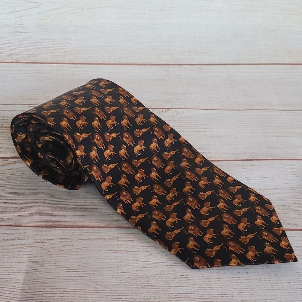 Museum Artifacts 100% Silk Male Lion Print Tie Black Brown
